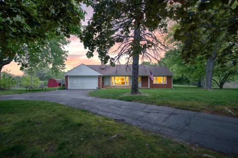 10260 Mack Island Road