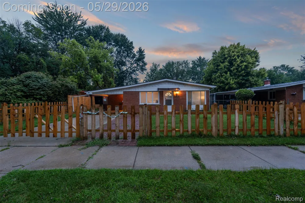 1579 Dulong Avenue Madison Heights City, MI 48071