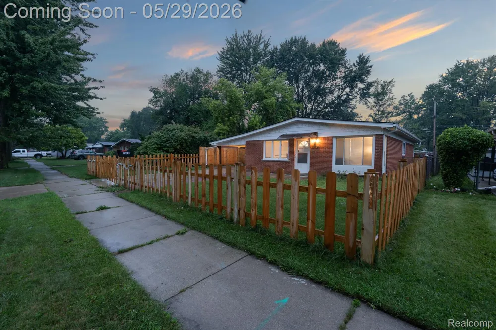 1579 Dulong Avenue Madison Heights City, MI 48071