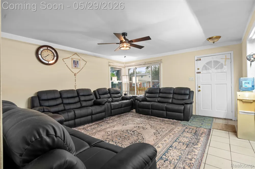 1579 Dulong Avenue Madison Heights City, MI 48071