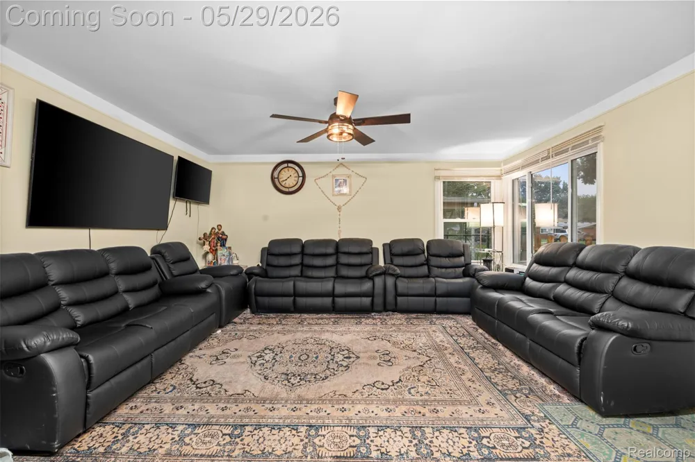 1579 Dulong Avenue Madison Heights City, MI 48071