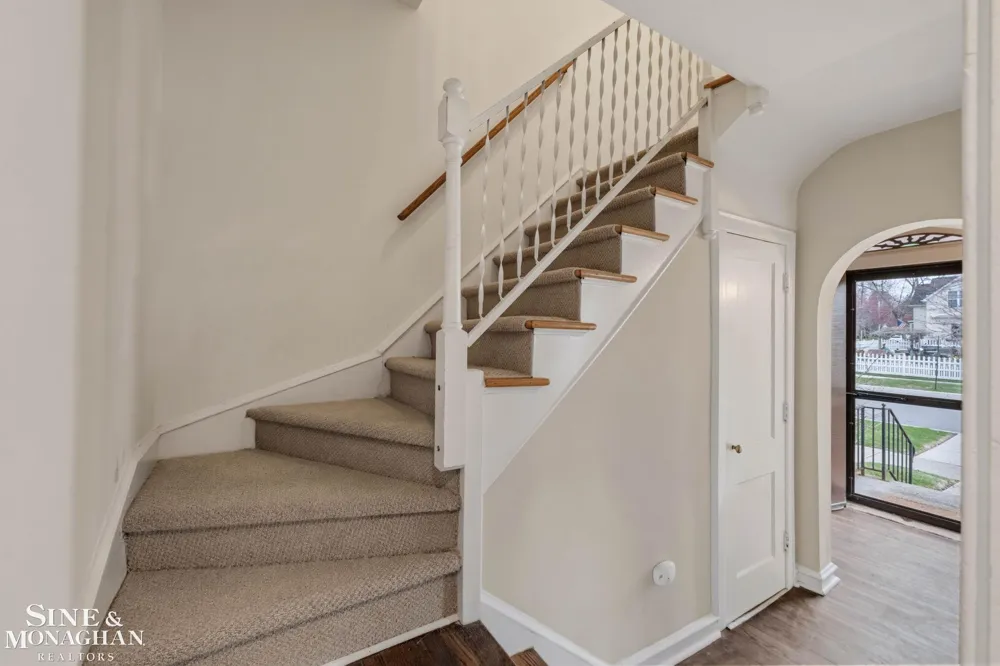 377 Rivard Boulevard Grosse Pointe City, MI 48230