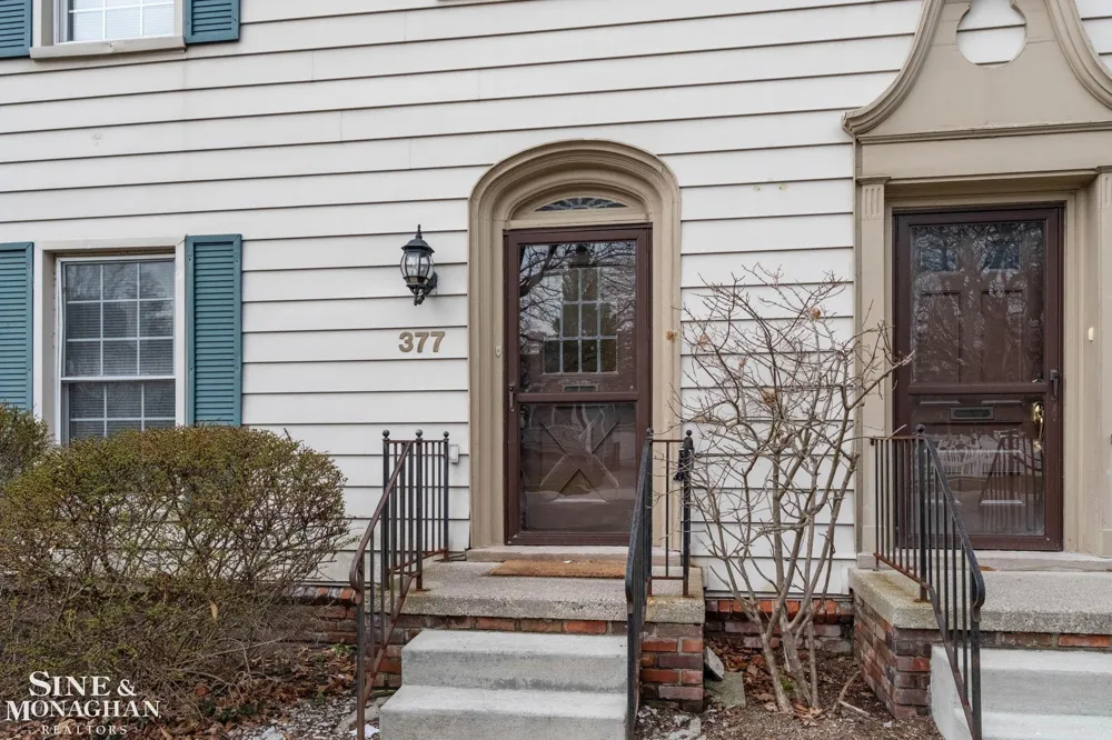 377 Rivard Boulevard Grosse Pointe City, MI 48230