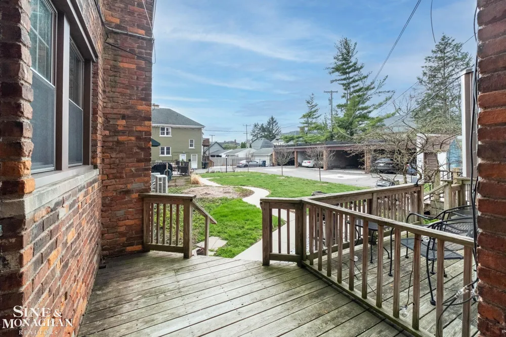 377 Rivard Boulevard Grosse Pointe City, MI 48230