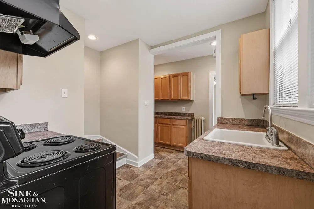 377 Rivard Boulevard Grosse Pointe City, MI 48230