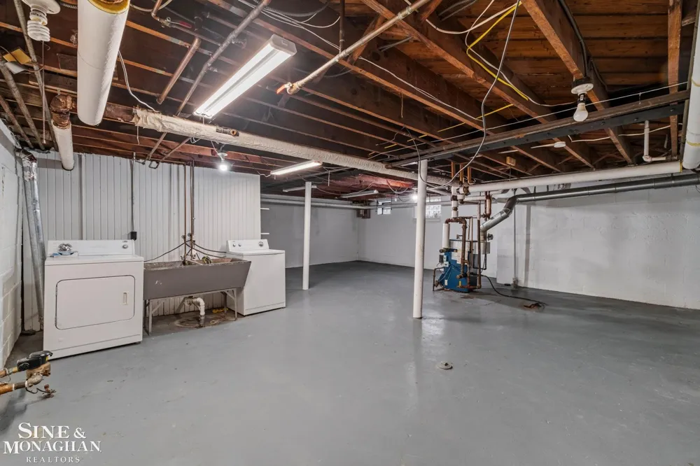 377 Rivard Boulevard Grosse Pointe City, MI 48230
