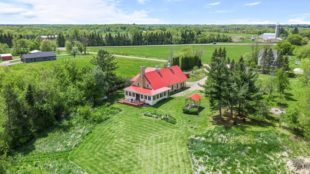 8825 Greeley Loop Braham, MN 55006