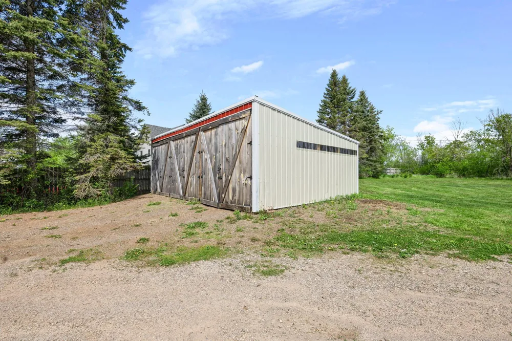 8825 Greeley Loop Braham, MN 55006
