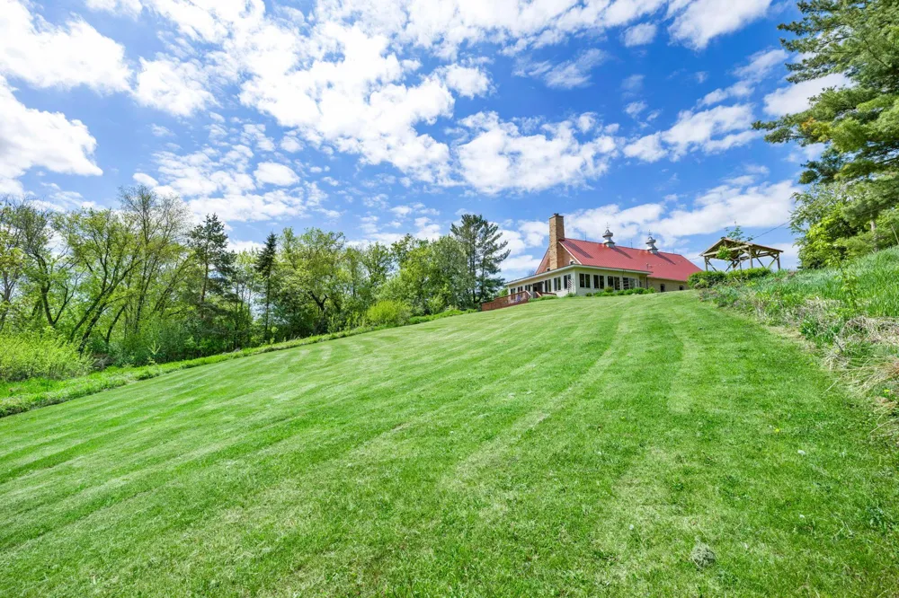 8825 Greeley Loop Braham, MN 55006