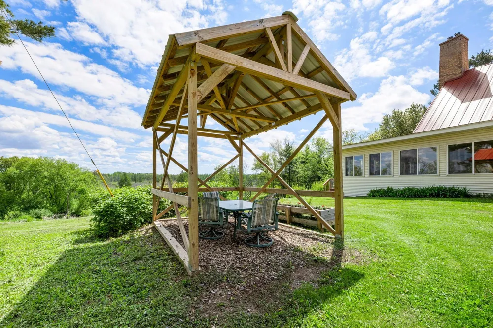 8825 Greeley Loop Braham, MN 55006