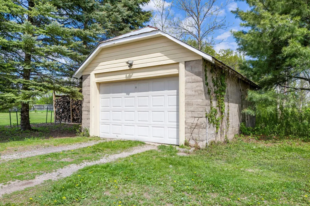 8825 Greeley Loop Braham, MN 55006
