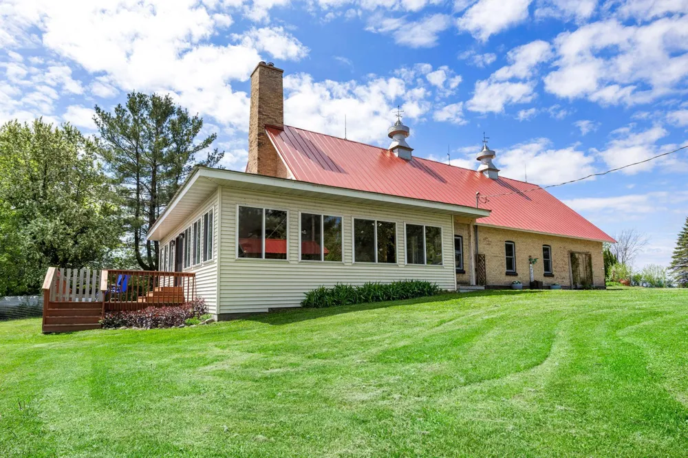 8825 Greeley Loop Braham, MN 55006