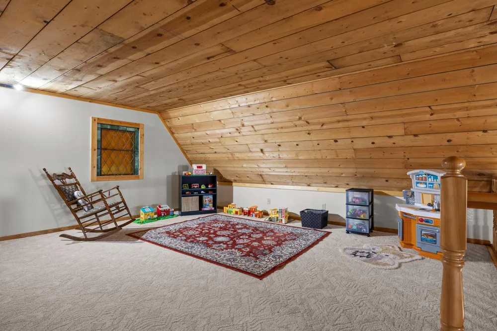 8825 Greeley Loop Braham, MN 55006