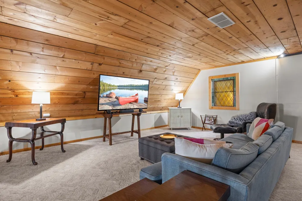 8825 Greeley Loop Braham, MN 55006