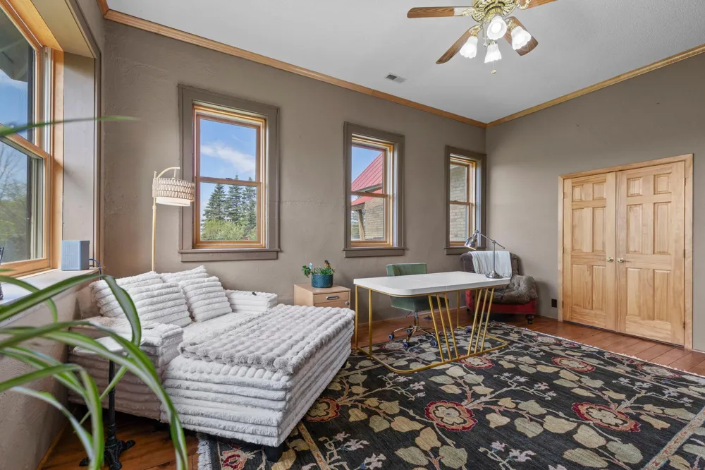8825 Greeley Loop Braham, MN 55006