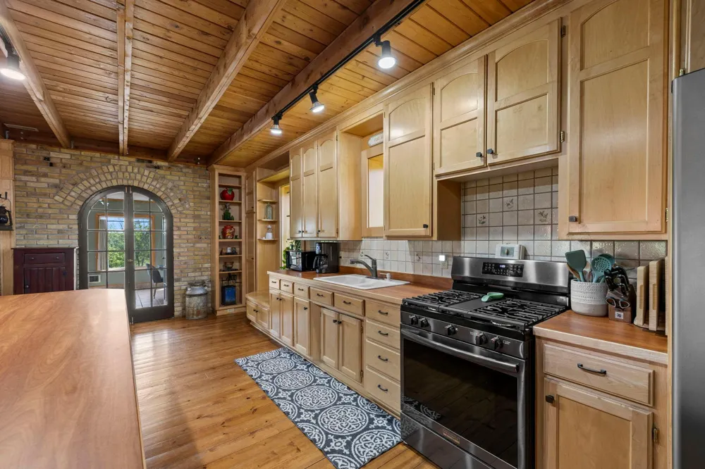 8825 Greeley Loop Braham, MN 55006