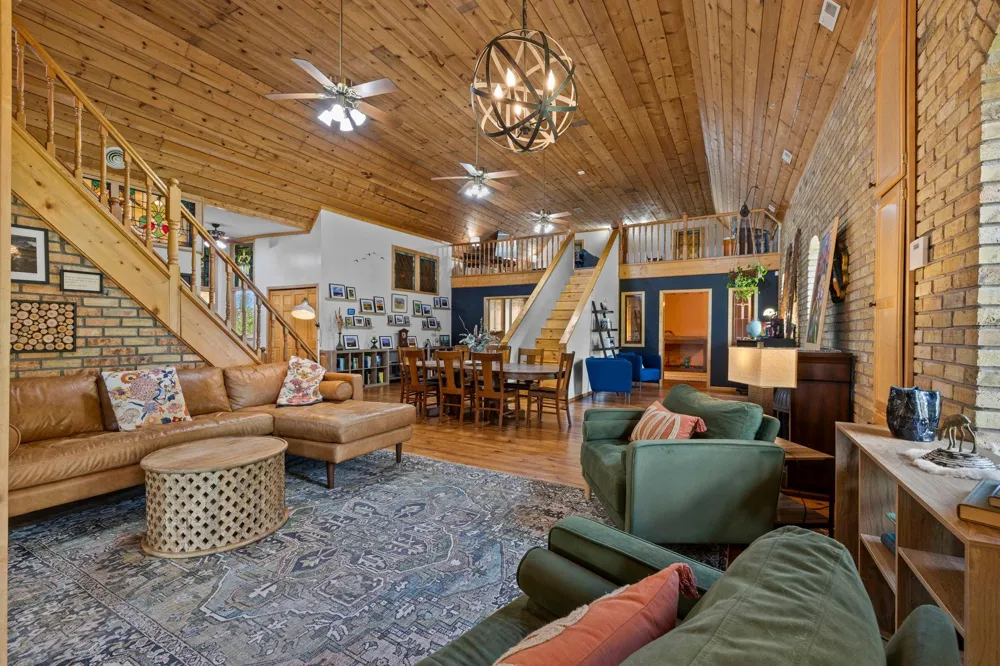 8825 Greeley Loop Braham, MN 55006