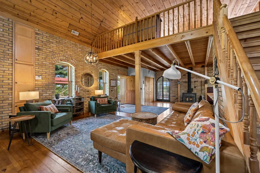 8825 Greeley Loop Braham, MN 55006