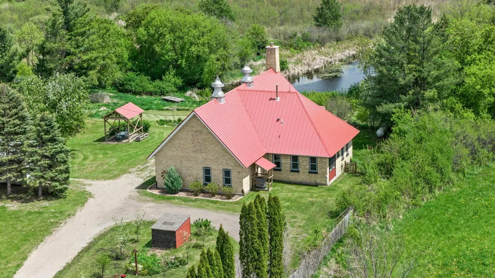 8825 Greeley Loop Braham, MN 55006