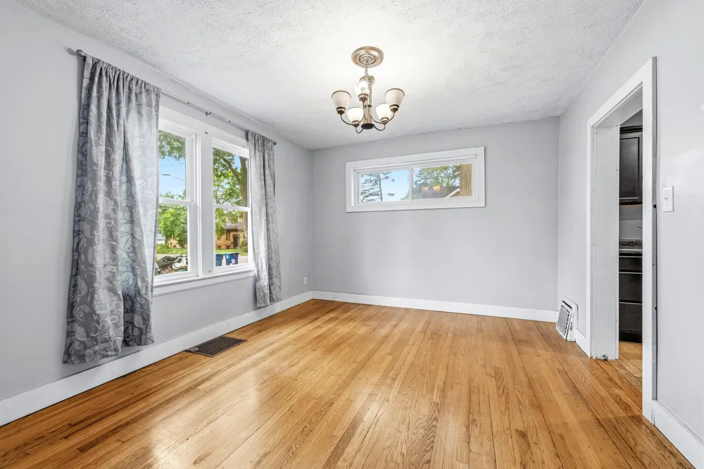 205 Parchmount Avenue Parchment City, MI 49004