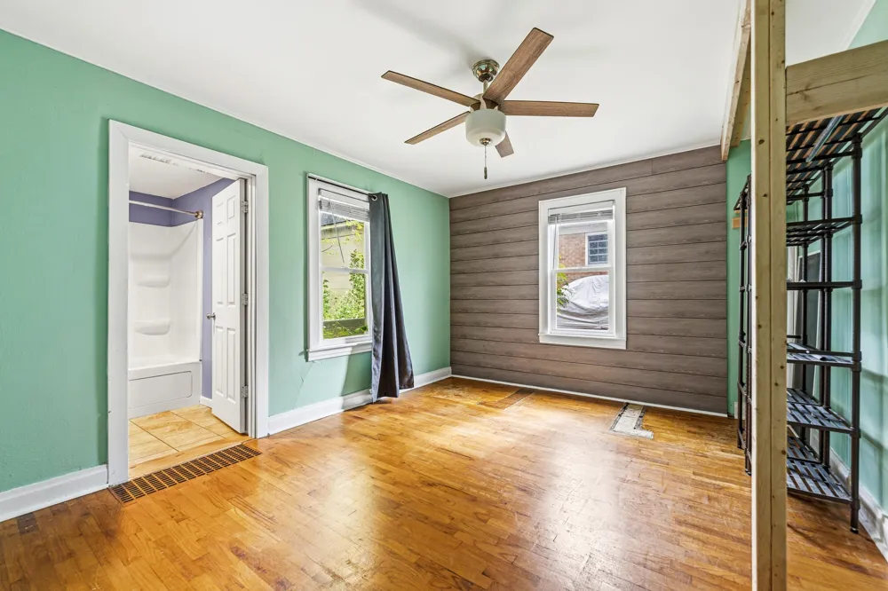 205 Parchmount Avenue Parchment City, MI 49004