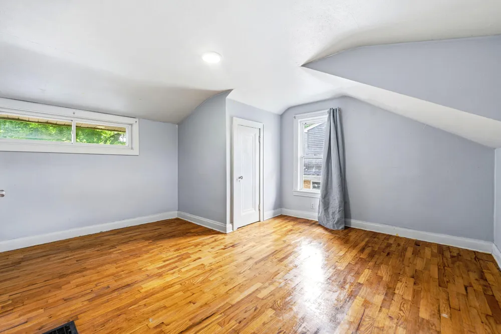 205 Parchmount Avenue Parchment City, MI 49004