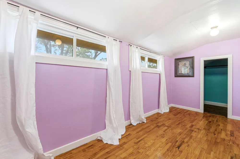 205 Parchmount Avenue Parchment City, MI 49004