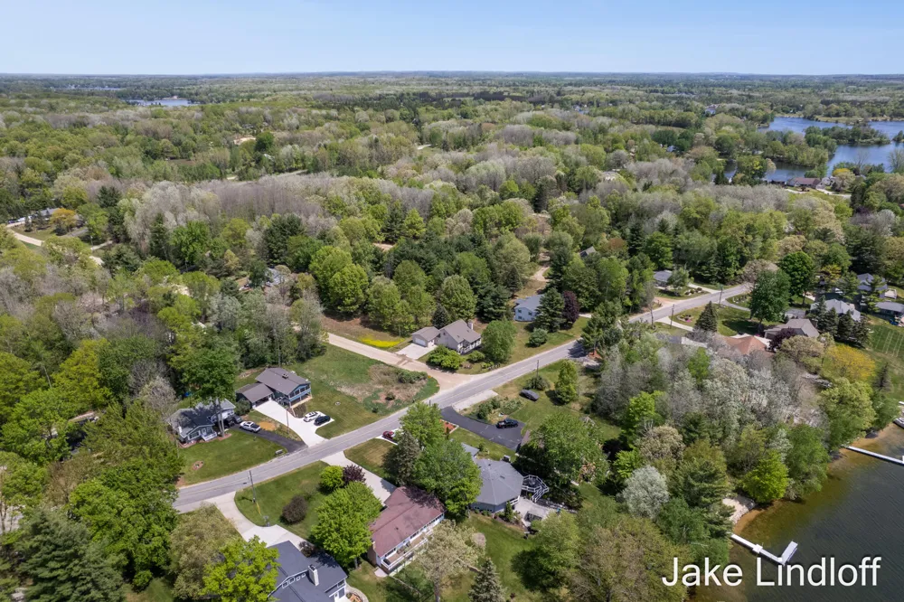11014 E Royal Road Morton Township, MI 49346