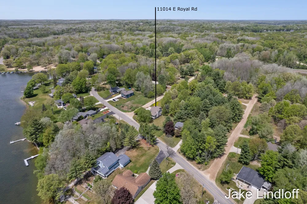 11014 E Royal Road Morton Township, MI 49346
