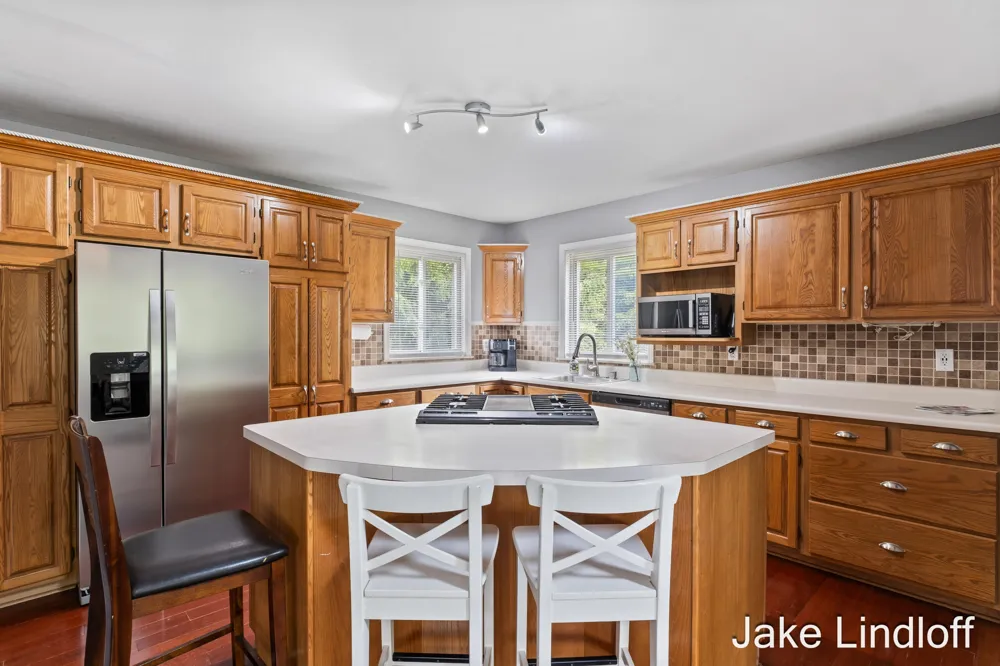 11014 E Royal Road Morton Township, MI 49346