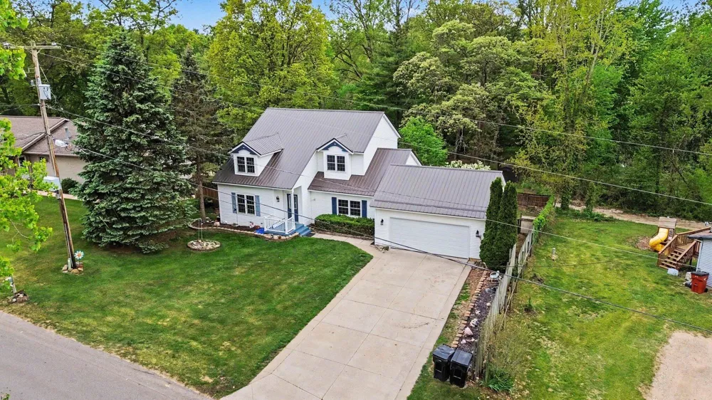 12177 Reyburn Drive NE Algoma Township, MI 49345