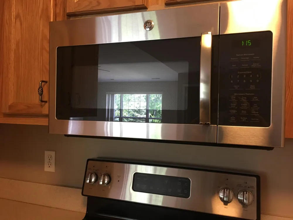 20209 Chesapeake Circle Commerce Charter Township, MI 48390