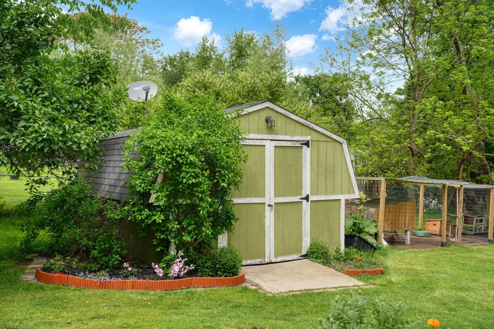 6541 Ackerson Lake Road Napoleon Township, MI 49201