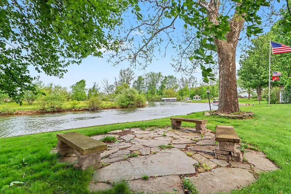 140 Meadowwood Court Decatur Village, MI 49045