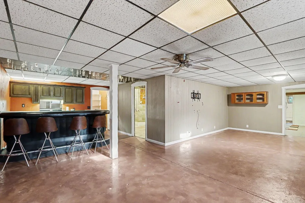 140 Meadowwood Court Decatur Village, MI 49045