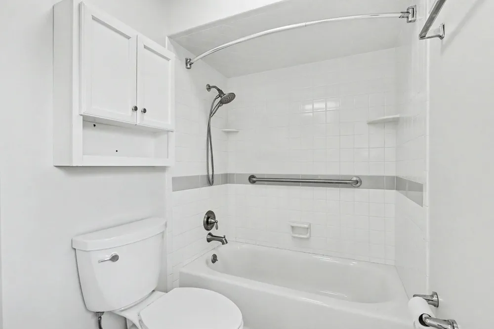 140 Meadowwood Court Decatur Village, MI 49045