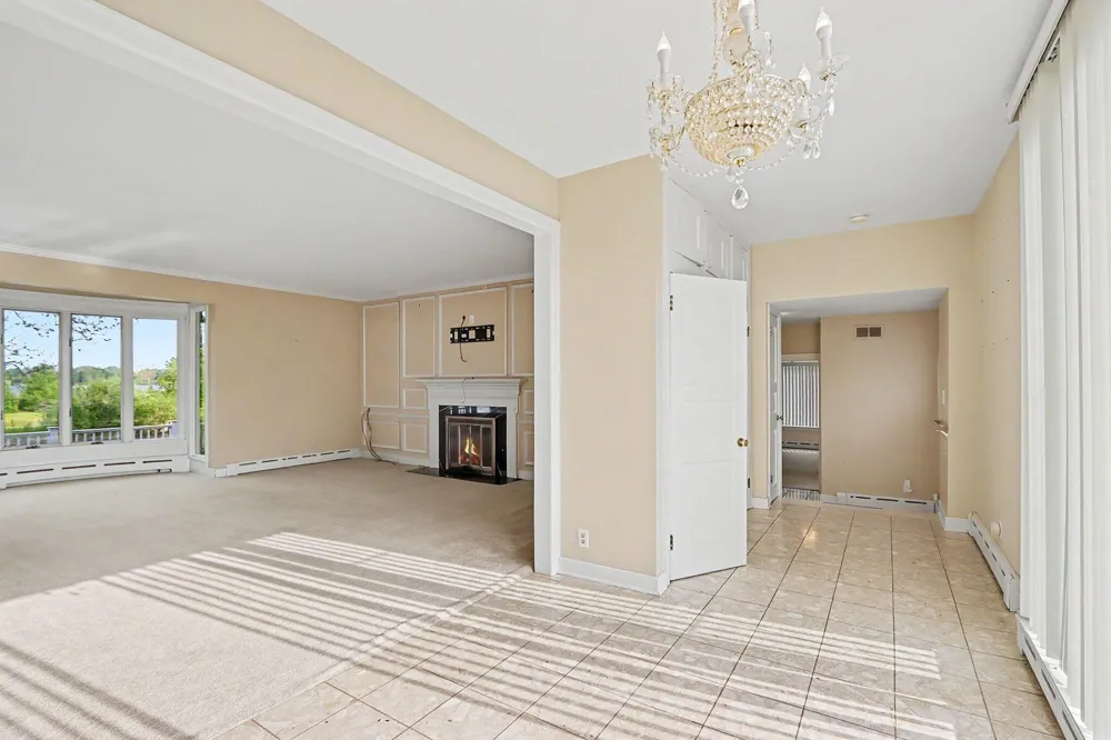 140 Meadowwood Court Decatur Village, MI 49045