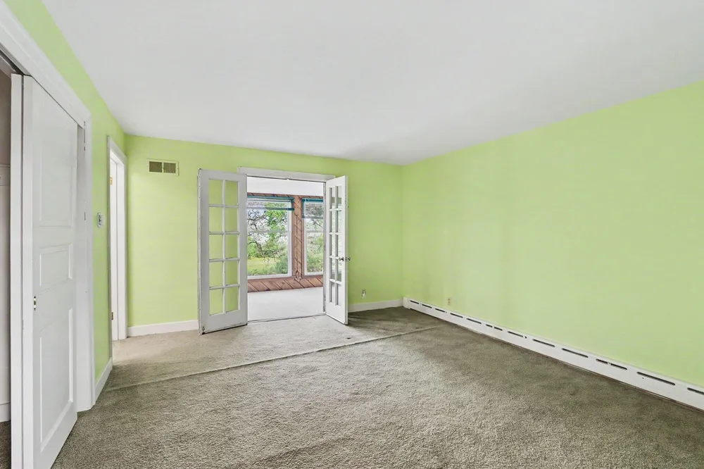 140 Meadowwood Court Decatur Village, MI 49045