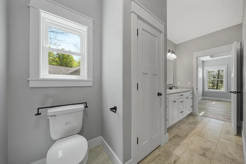 1376 Nightingale Lane Paradise Township, MI 49649