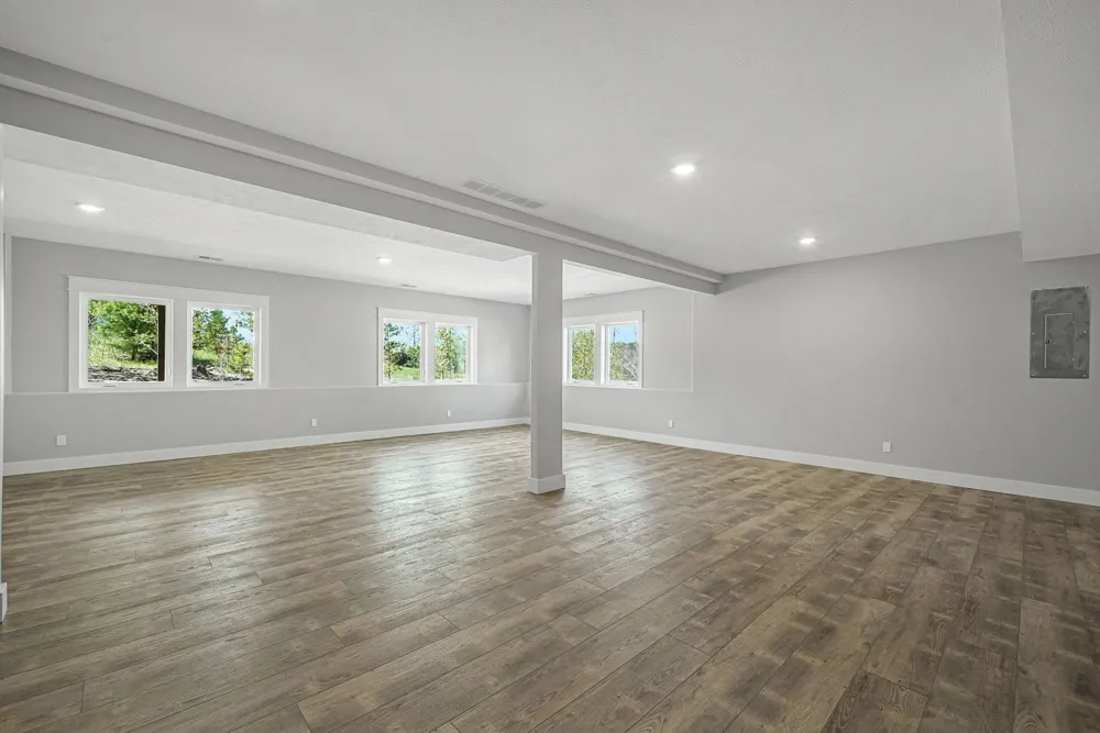 1376 Nightingale Lane Paradise Township, MI 49649