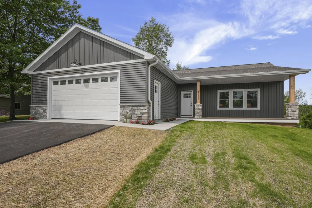 1376 Nightingale Lane Paradise Township, MI 49649