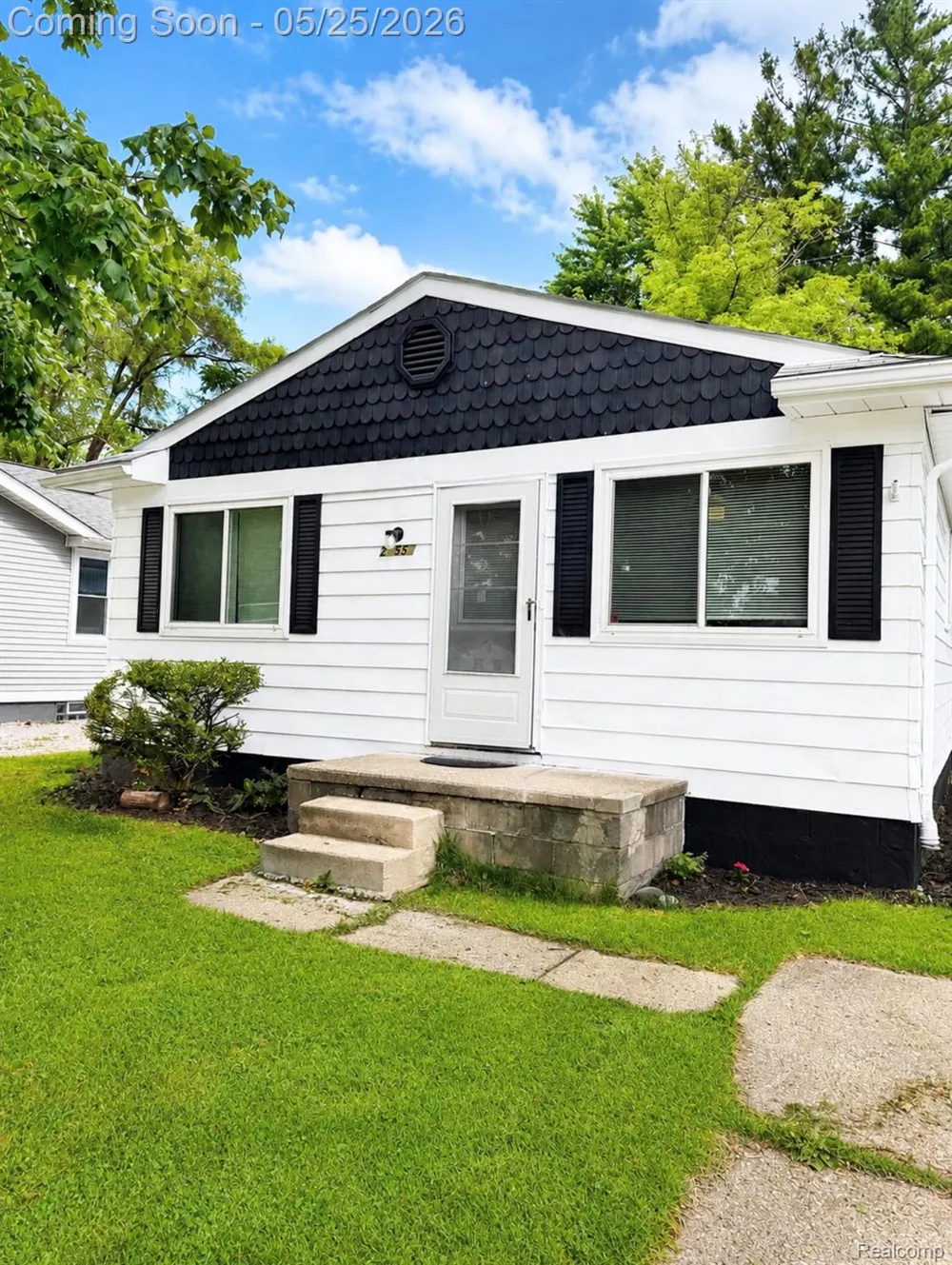 21550 Poinciana Street Southfield City, MI 48033