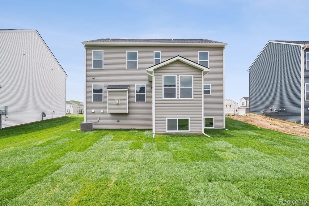 713 Whisperwood Way Chelsea City, MI 48118