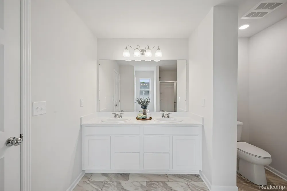 713 Whisperwood Way Chelsea City, MI 48118