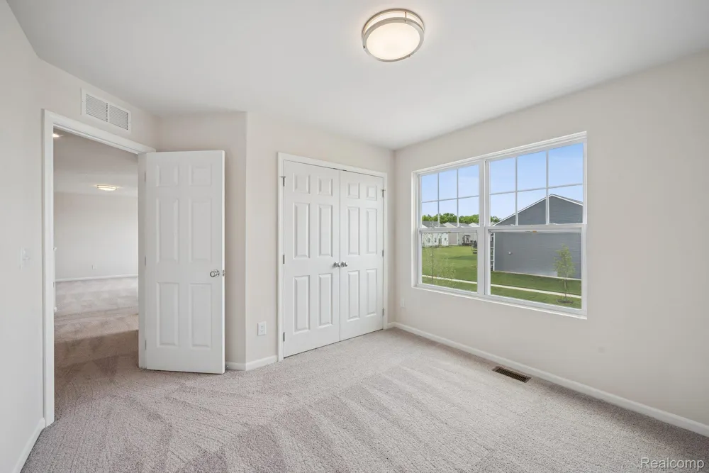 713 Whisperwood Way Chelsea City, MI 48118