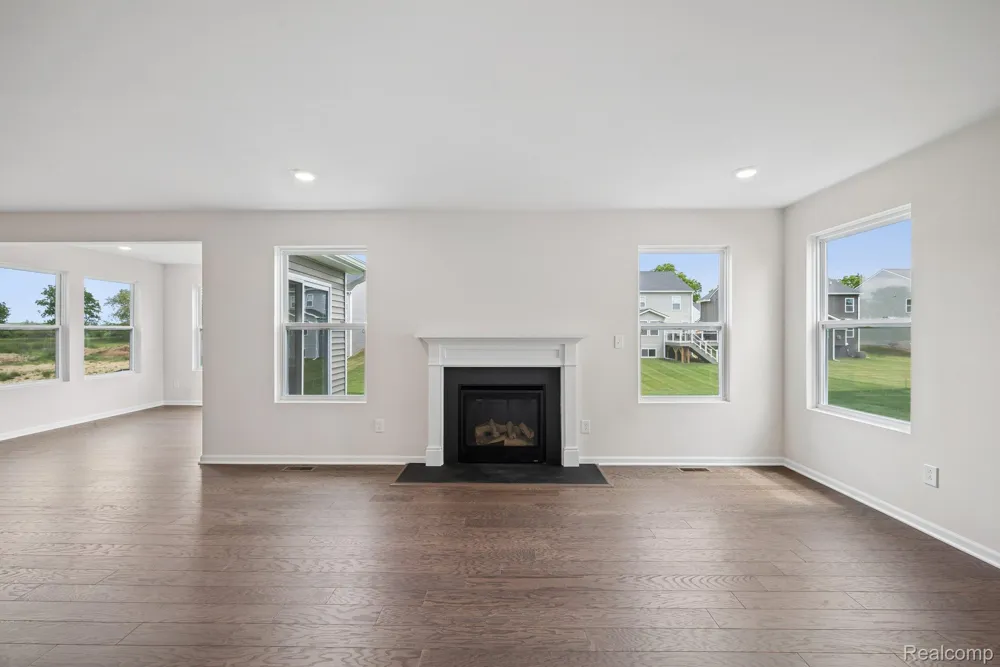 713 Whisperwood Way Chelsea City, MI 48118