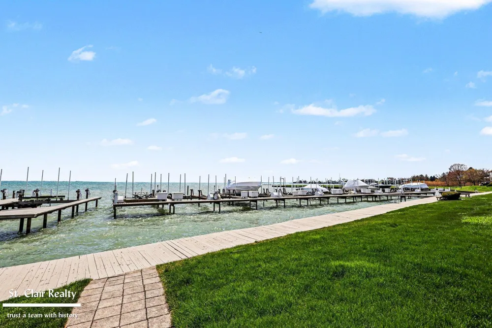 50703 Harbour View Drive New Baltimore City, MI 48047