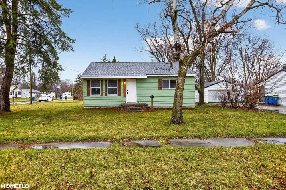 5025 Lodge Street Saginaw City, MI 48601