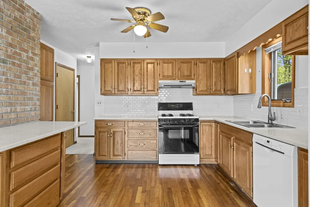 6826 Little Twin Lake Road NE Coldsprings Township, MI 49659