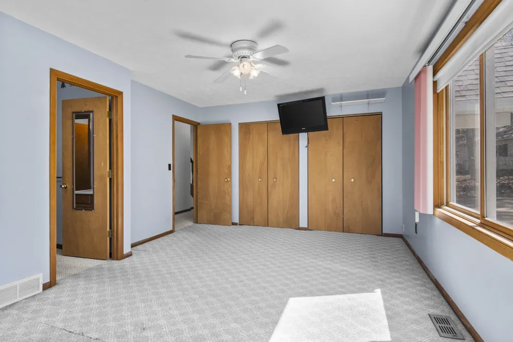 6826 Little Twin Lake Road NE Coldsprings Township, MI 49659